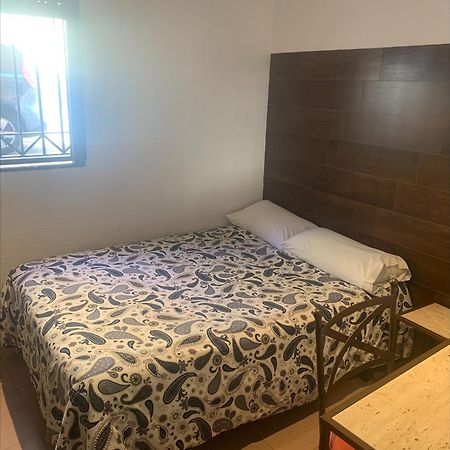 טולדו Hostal Sol מראה חיצוני תמונה