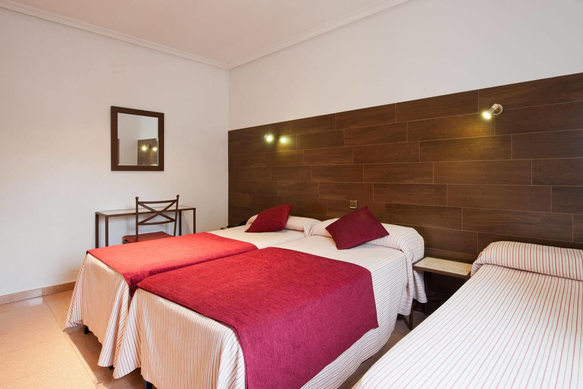 טולדו Hostal Sol מראה חיצוני תמונה