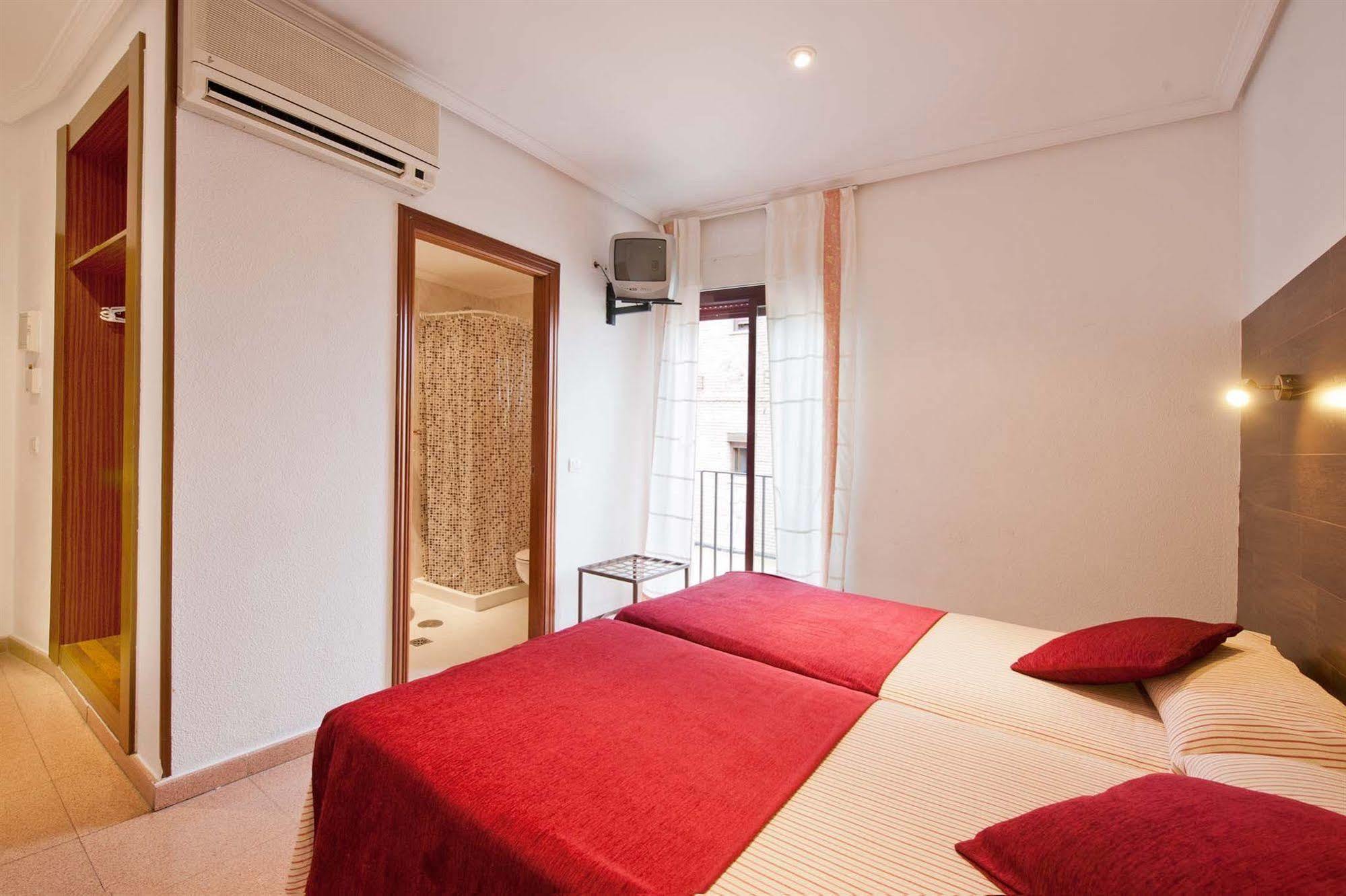 טולדו Hostal Sol מראה חיצוני תמונה